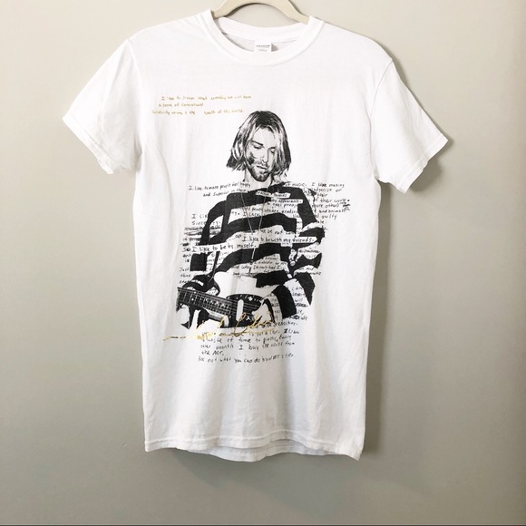 Tops - Kurt Cobain of Nirvana T-shirt